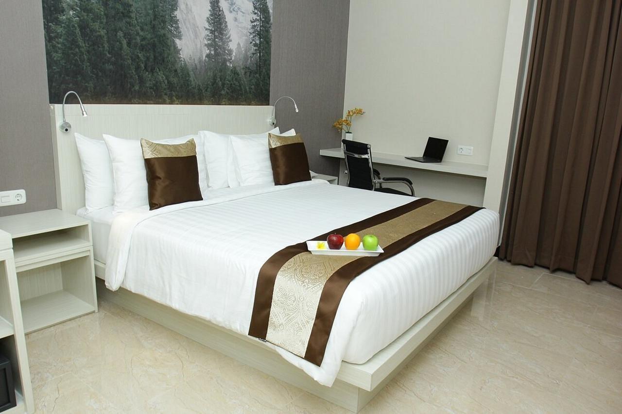 @Hom Premiere By Horison Abepura Hotel Jayapura Exterior photo